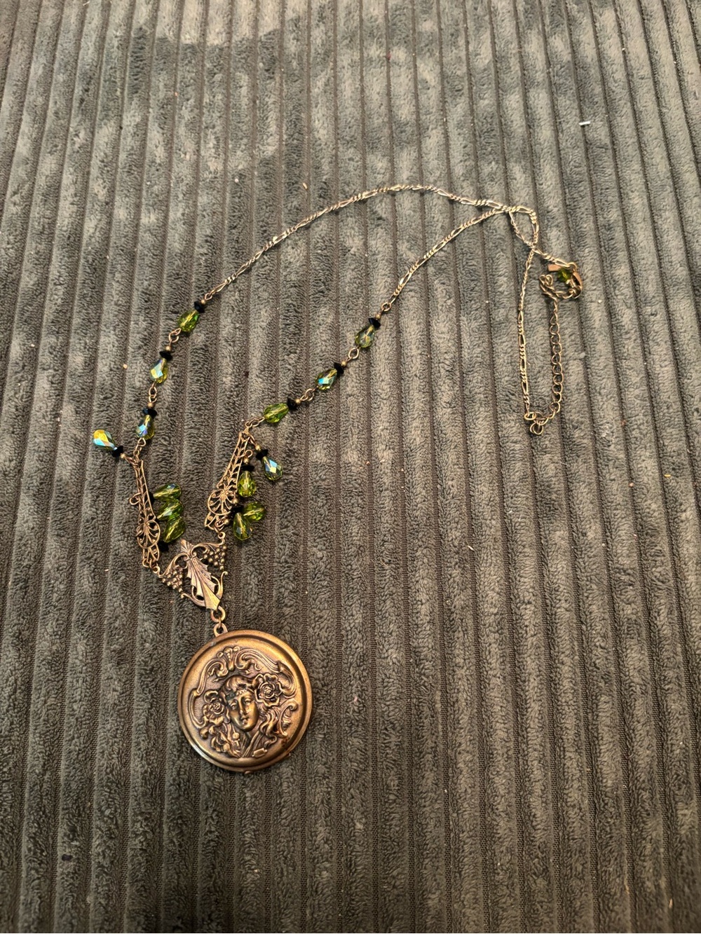 Vintage Sadie Green Art Nouveau Lady Locket Necklace Gold Tone